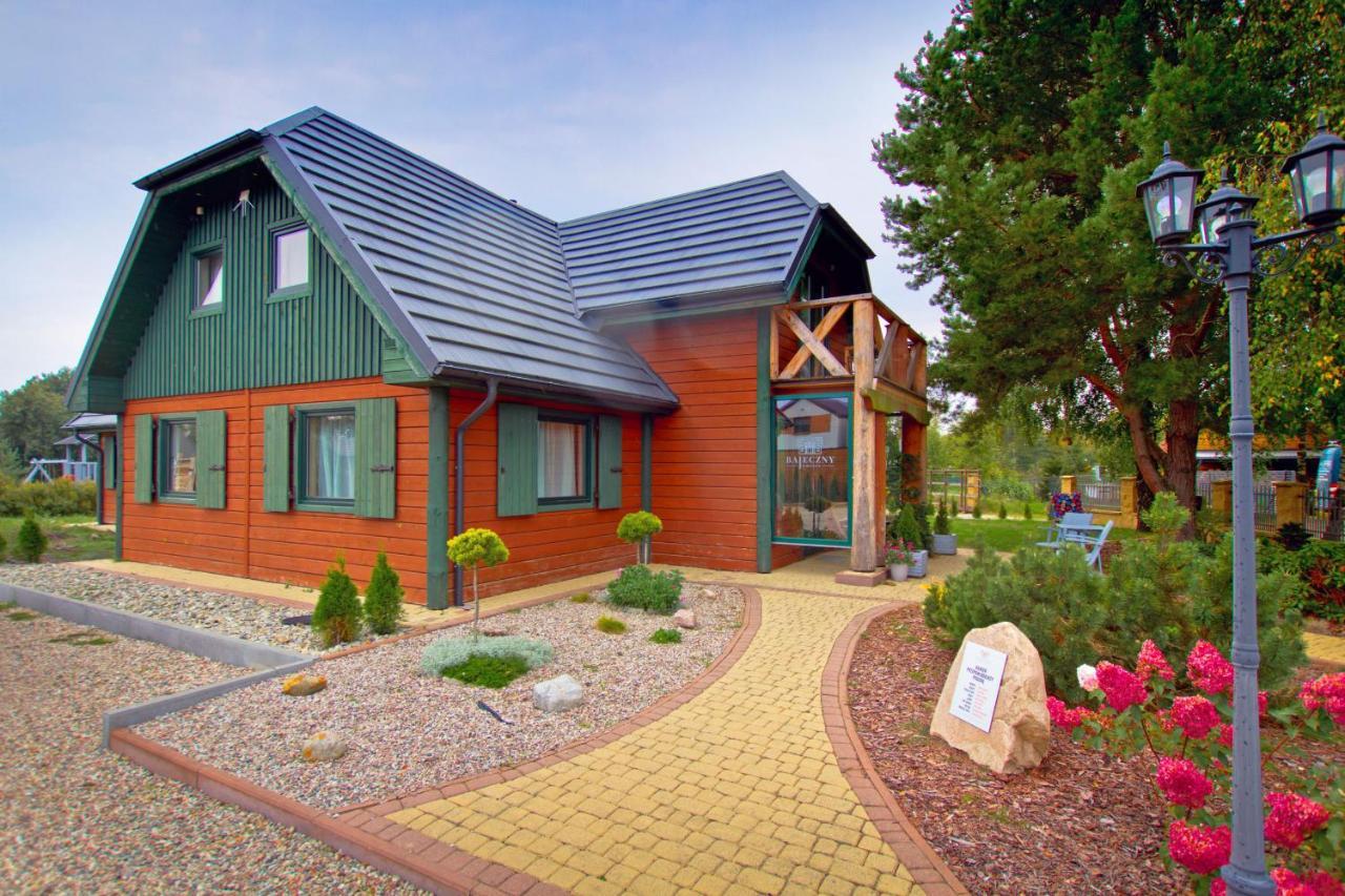 Bajeczny Dworek Karwia Exterior photo